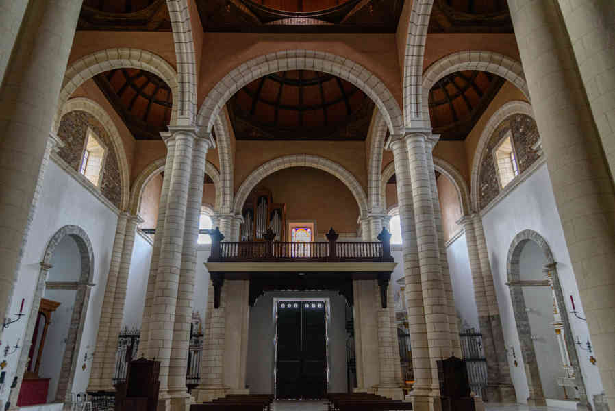Huelva - Aracena 16 - parroquia de Nuestra Señora de la Asunción.jpg